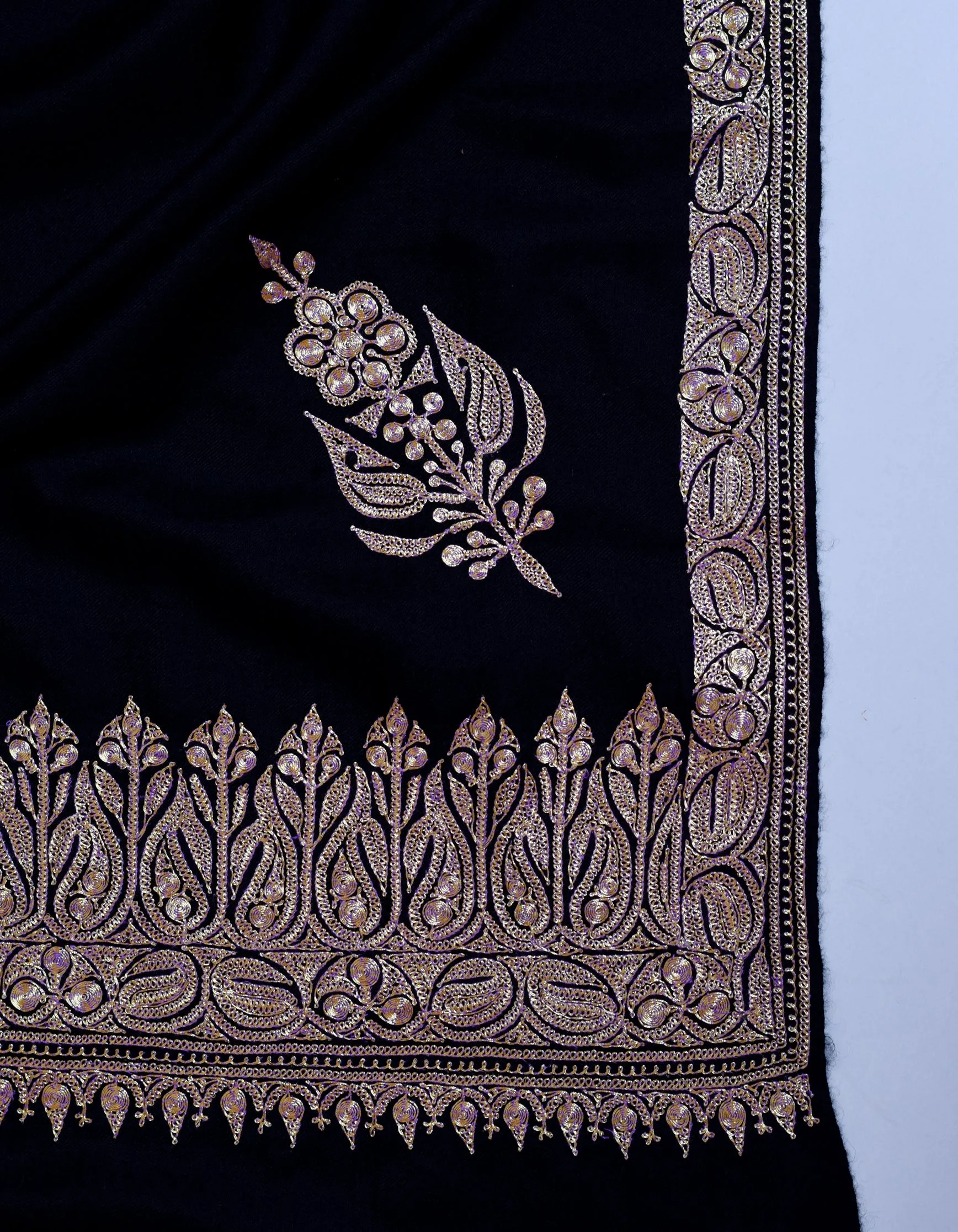 Classic Black Handwoven Tilla Paisley Embroidered Palladaar Pashmina Shawl