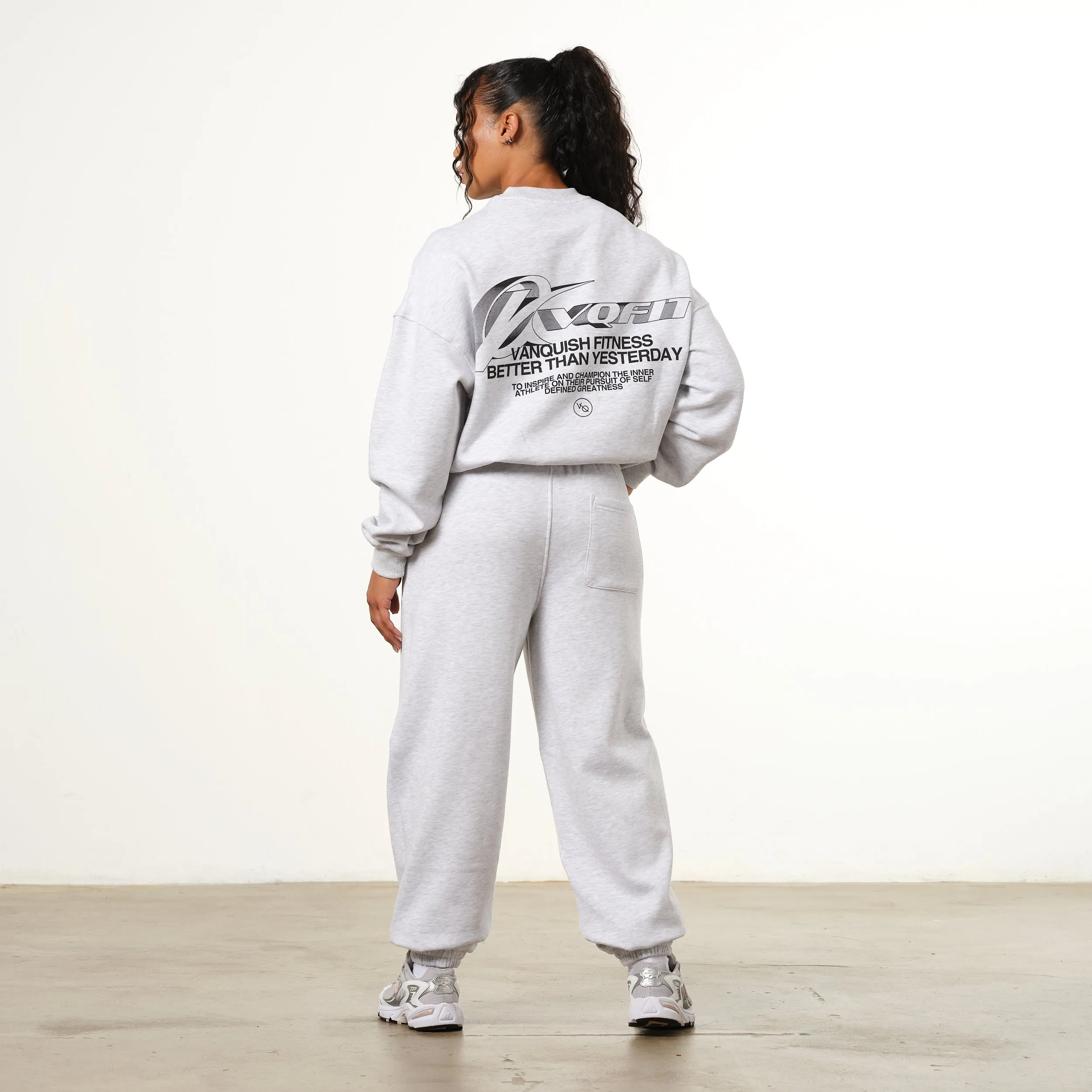 Vanquish Racer Ice Grey Oversized Cozy Sweatshirt for Ultimate Comfort and Style