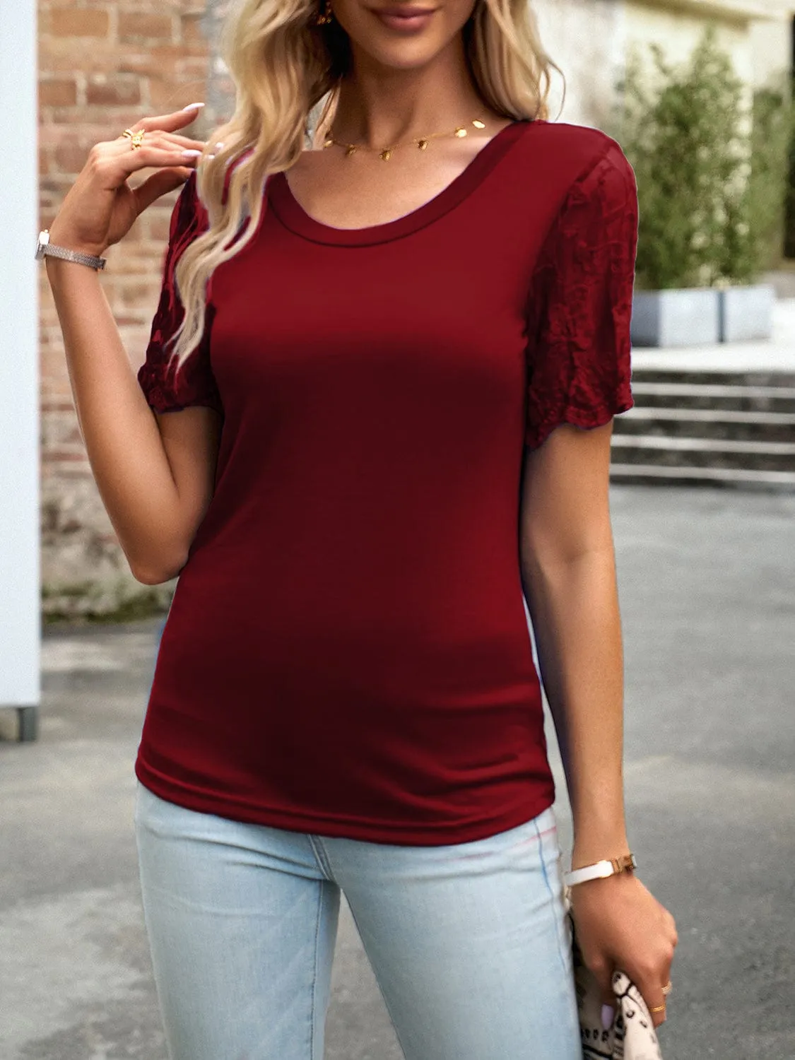 Women's Lace Detail Round Neck Short-Sleeved Shirt